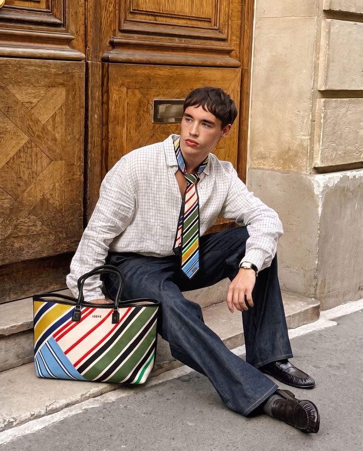 Carry it. Tie it. — image 1 of 6